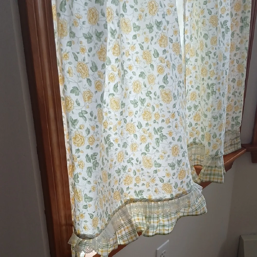 1 Set Waverly Garden Room Floral Yellow Tier Curtains 58